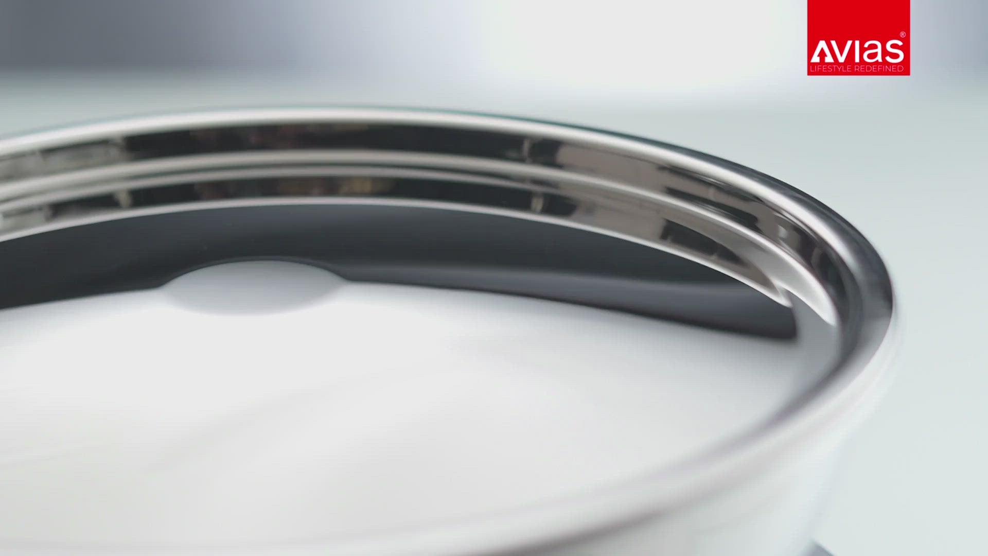 AVIAS Riara premium stainless steel Triply Tasla with steel lid