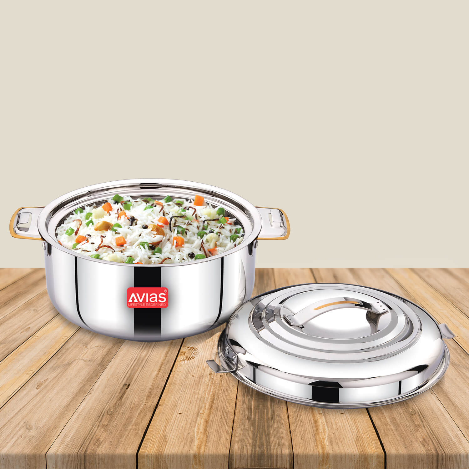 Avias Platina Gold Stainless Steel Casserole open with food.